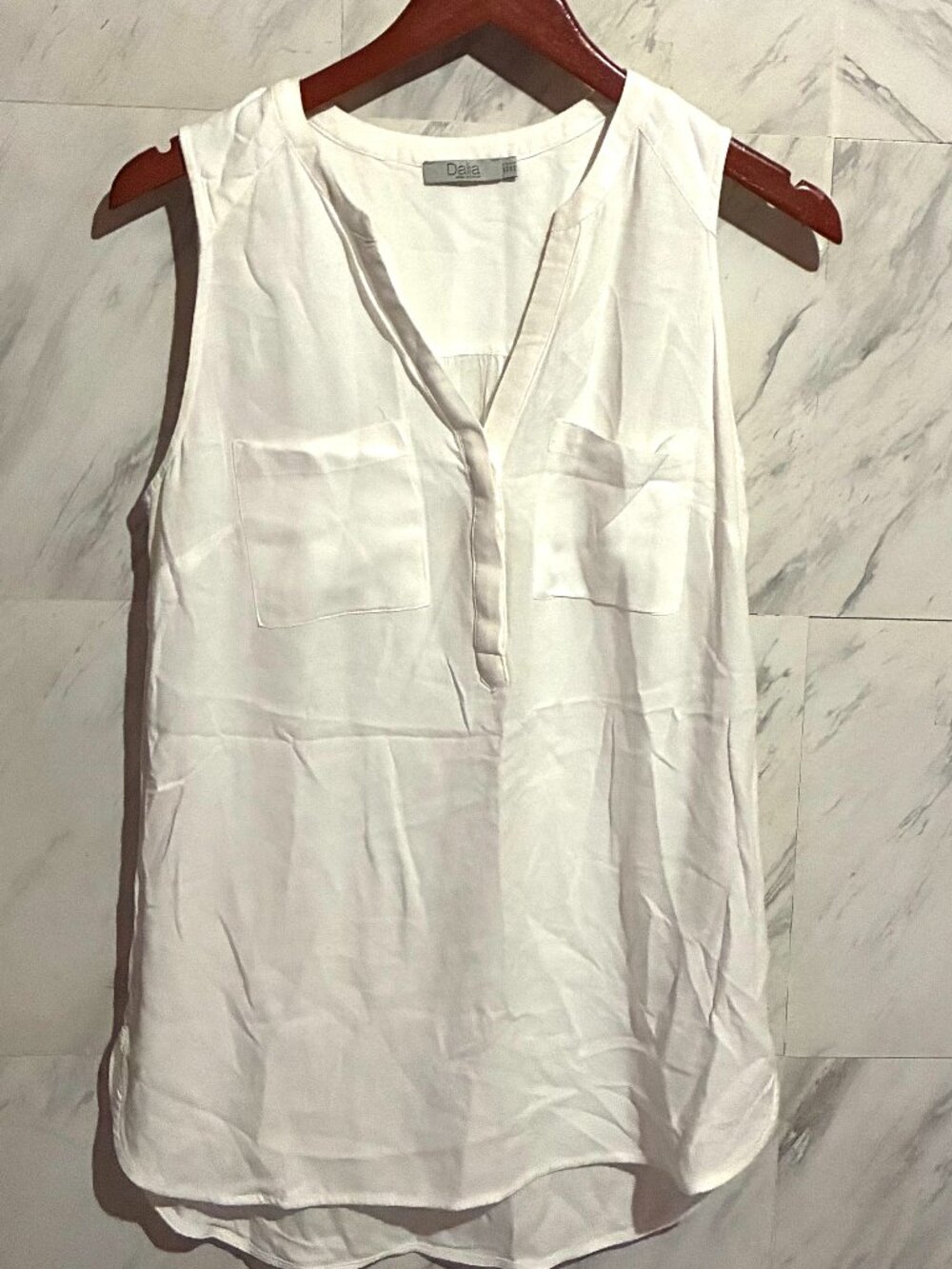 Dalia White Sleeveless Blouse Size S 100% Rayon